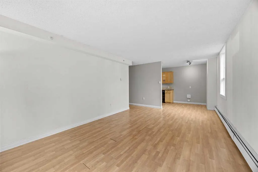 1240 12 Avenue SW #301