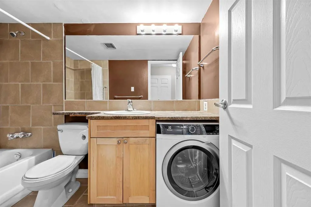 1240 12 Avenue SW #301