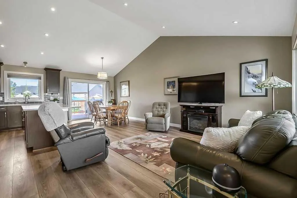 133 Riverwood Way