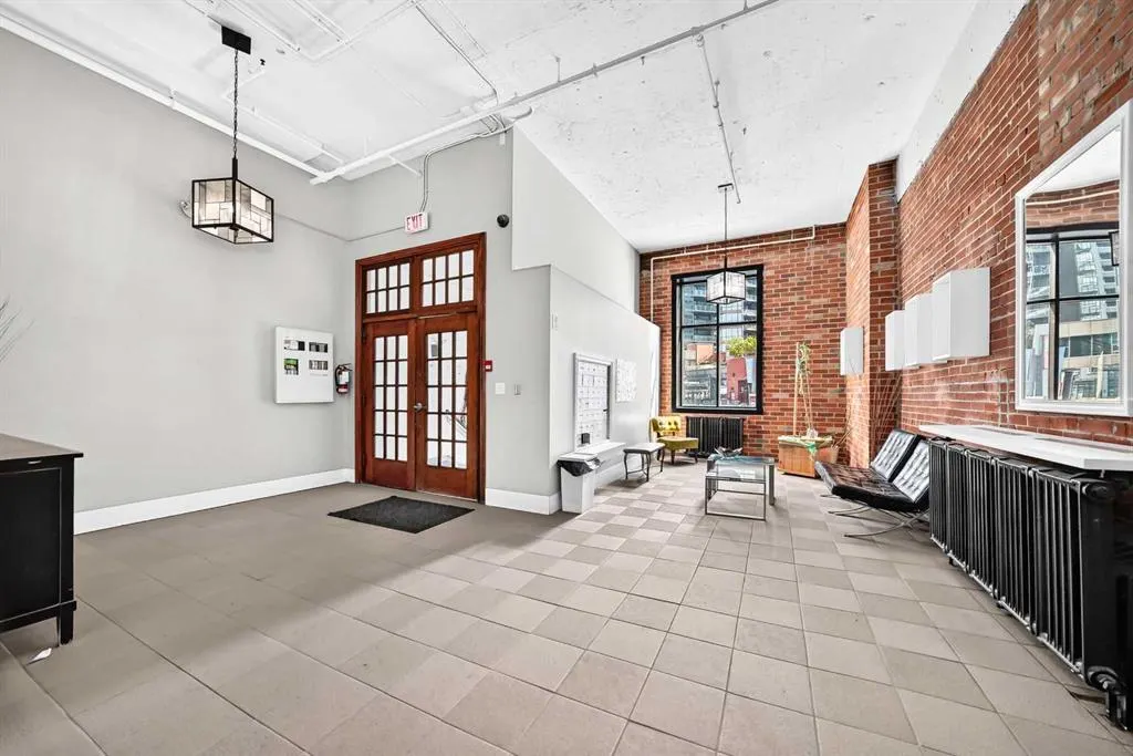 220 11 Avenue SE #307