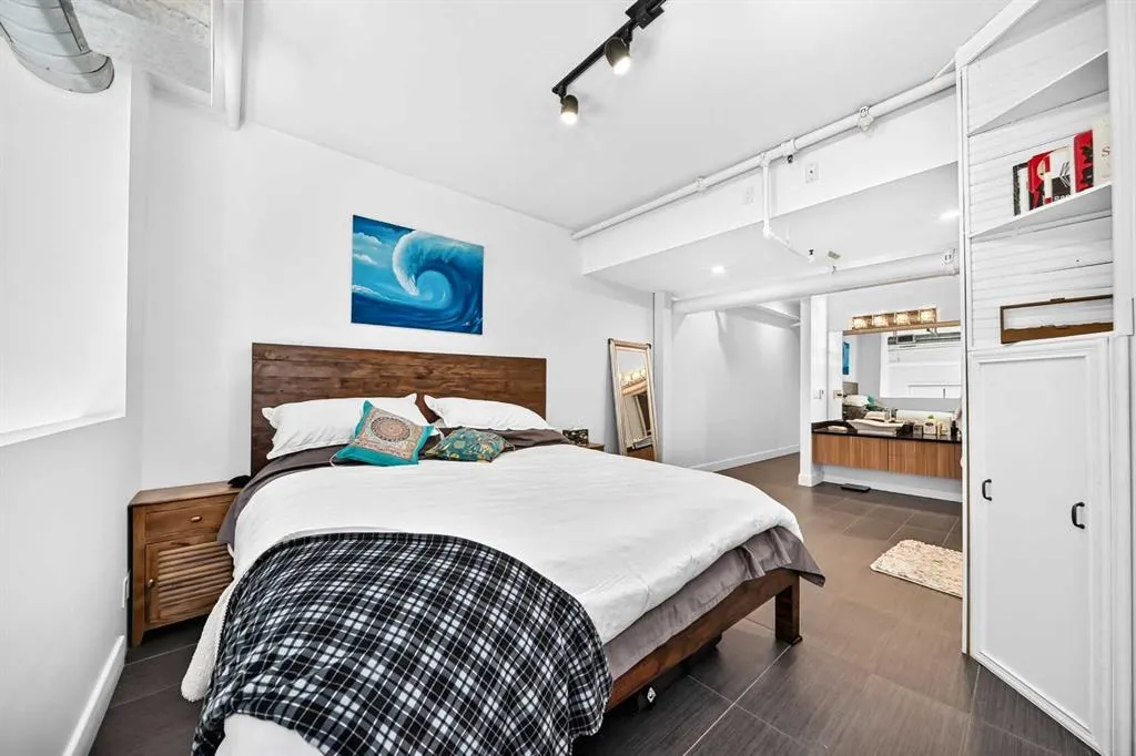 220 11 Avenue SE #307