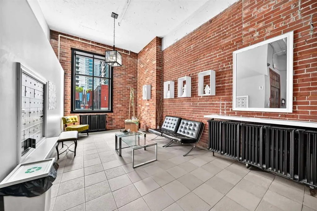 220 11 Avenue SE #307