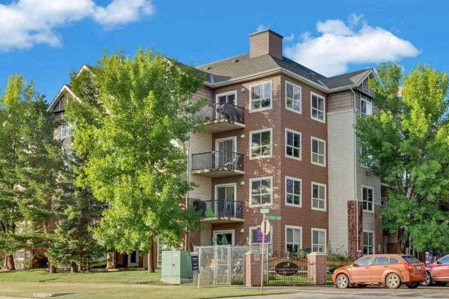 73 Erin Woods Court SE #1108