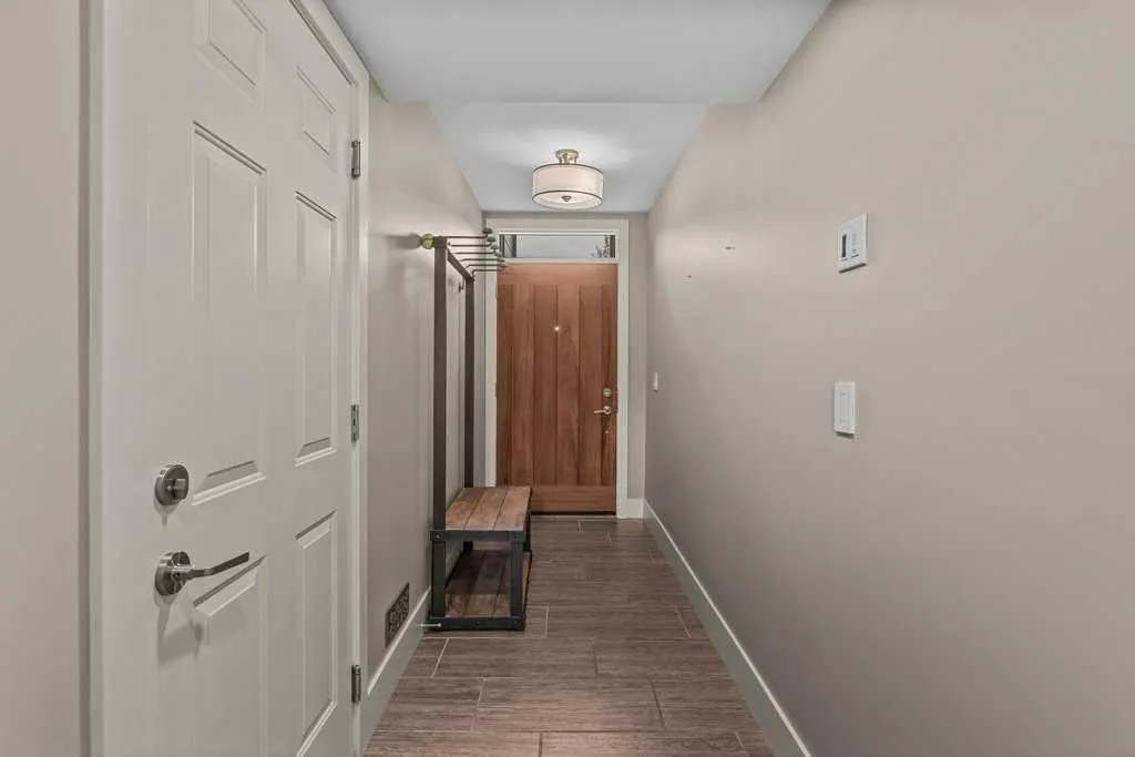 418 Riva Heights