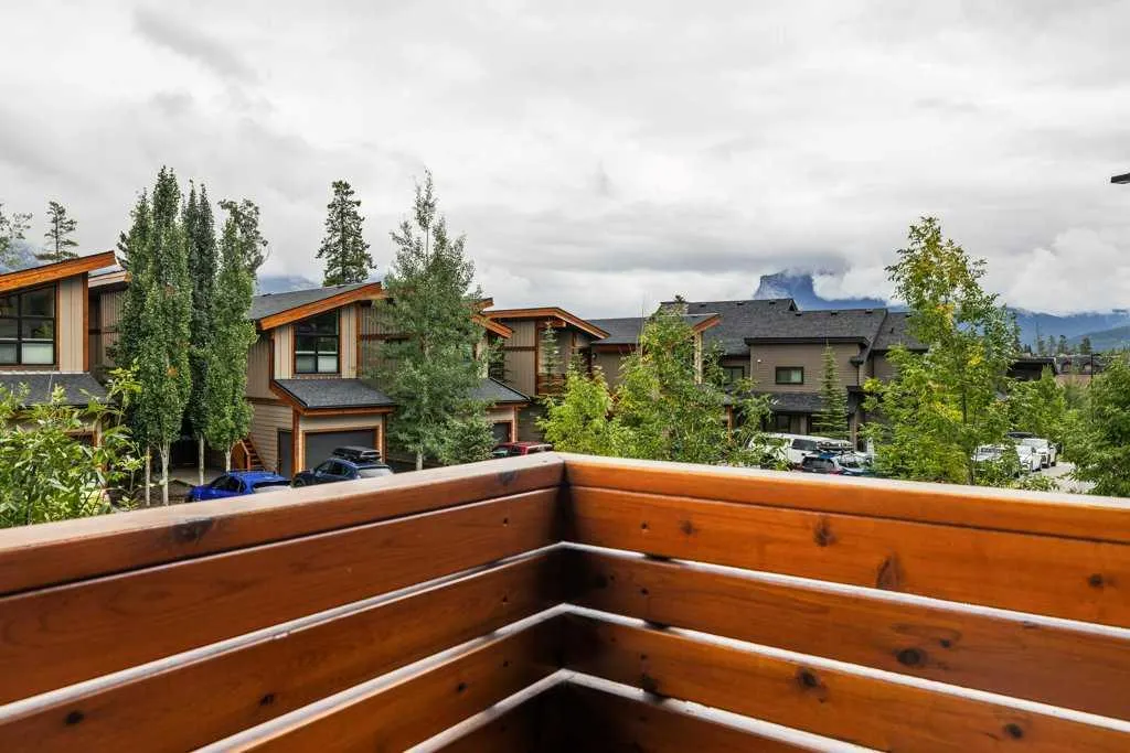 418 Riva Heights