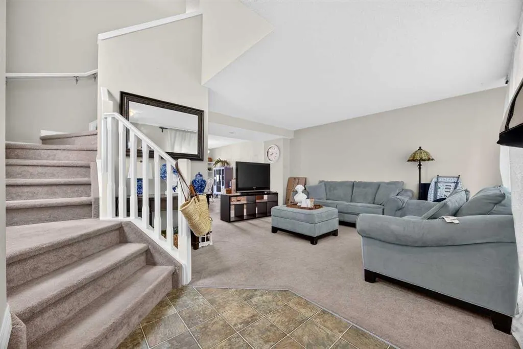 437 Tuscany Drive NW