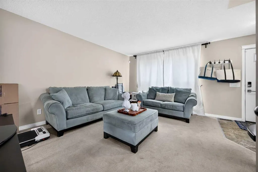437 Tuscany Drive NW