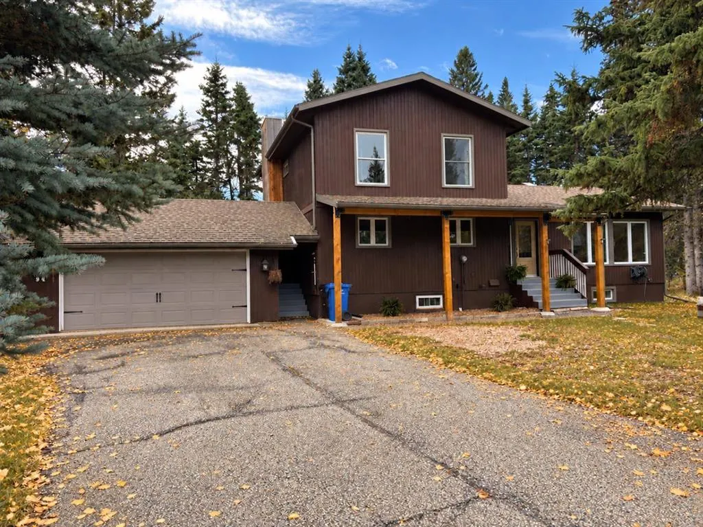 94 Redwood Meadows Drive