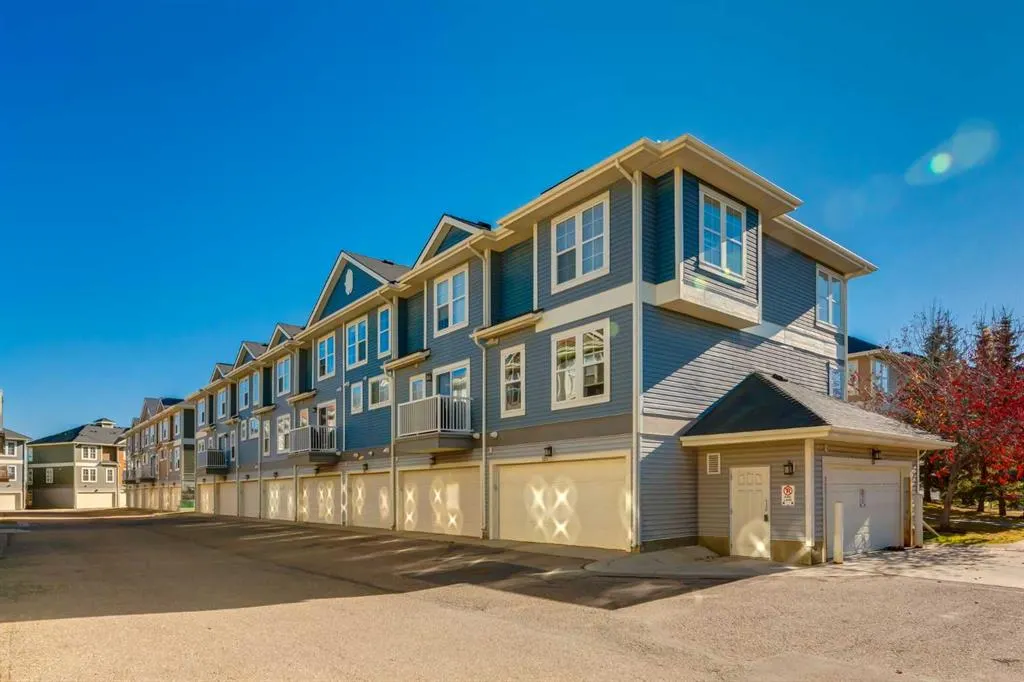 125 Auburn Bay Common SE