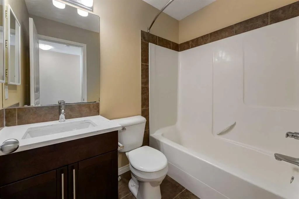 125 Auburn Bay Common SE