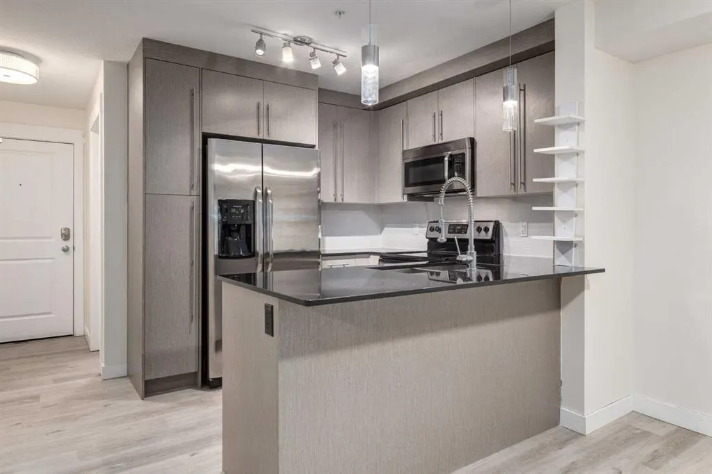 11 Mahogany Row SE #2108
