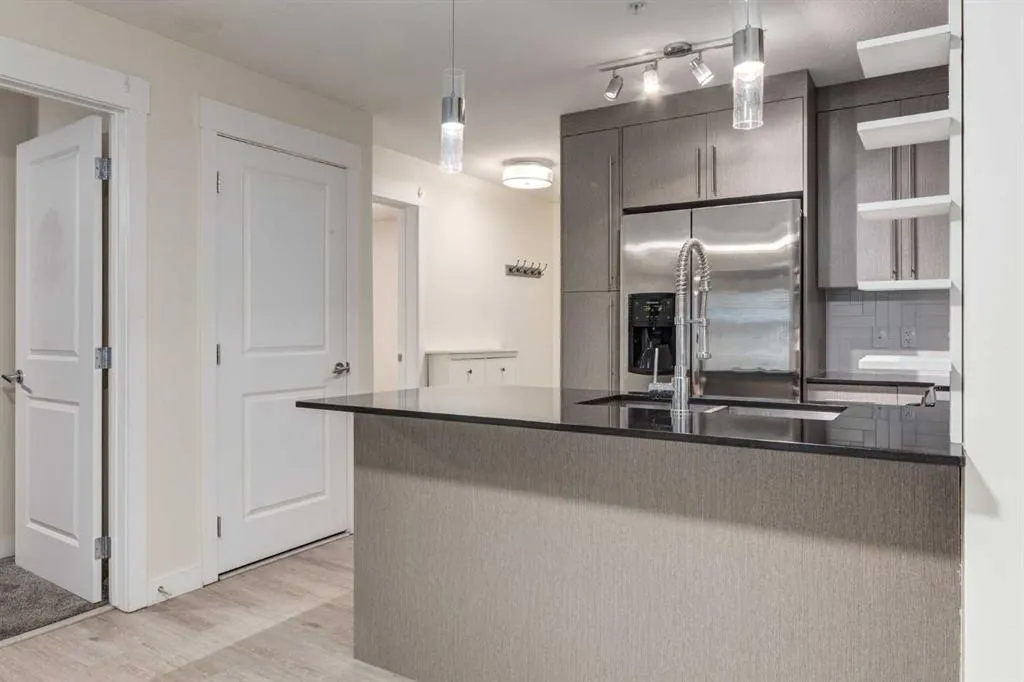 11 Mahogany Row SE #2108