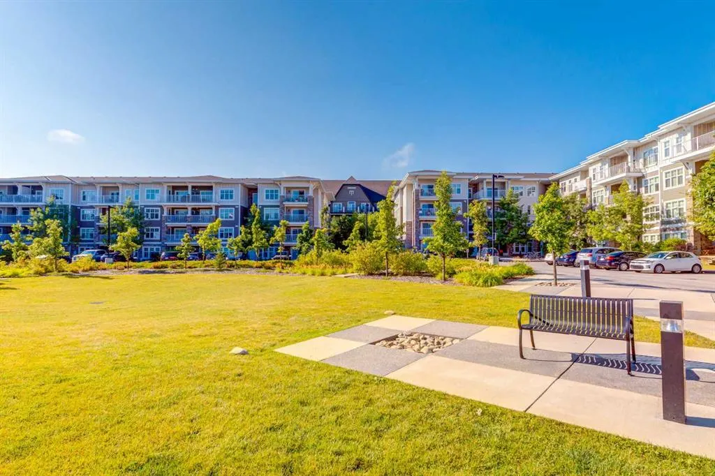 11 Mahogany Row SE #2108