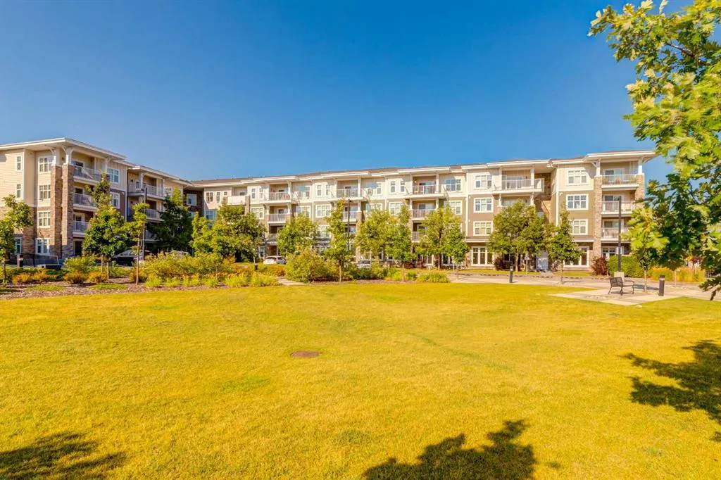 11 Mahogany Row SE #2108