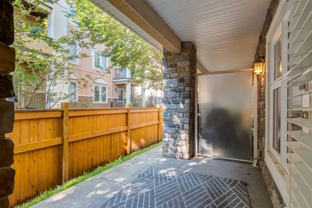 11 Mahogany Row SE #2108