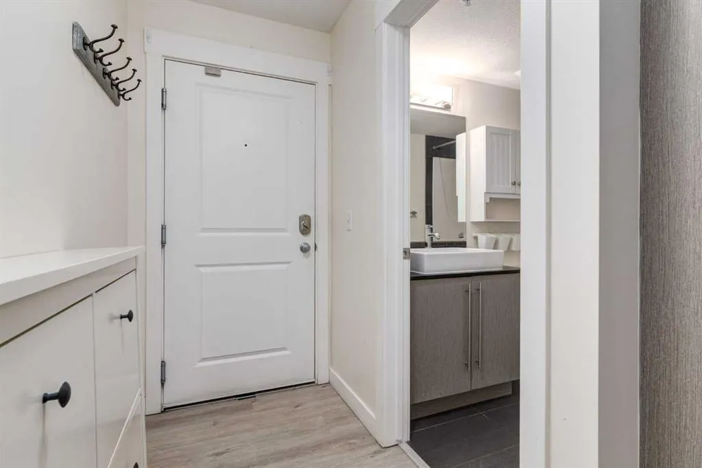 11 Mahogany Row SE #2108