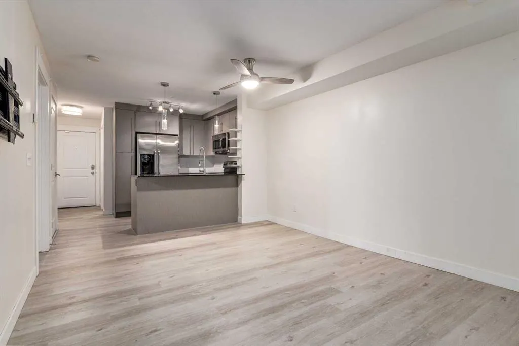 11 Mahogany Row SE #2108