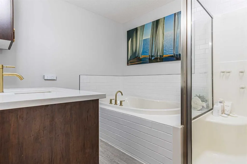 2727 28 Avenue SE #246