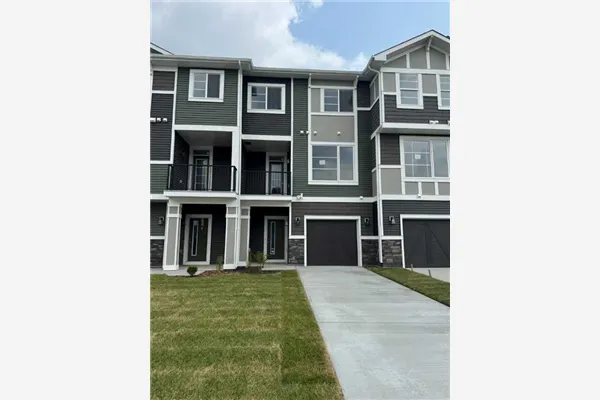 12 Waterford Glen