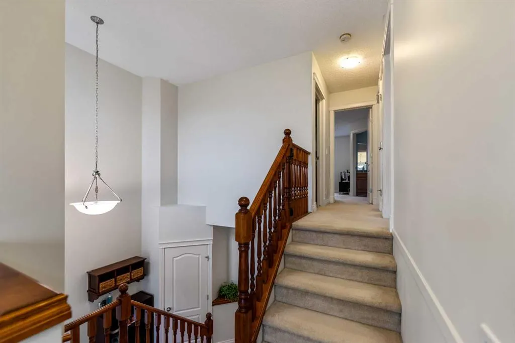 10 Evansmeade Manor NW