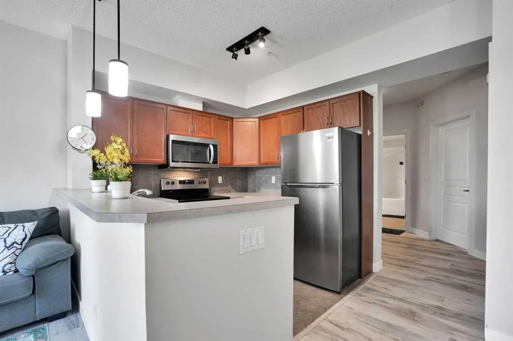 148 Rockyledge View NW #5