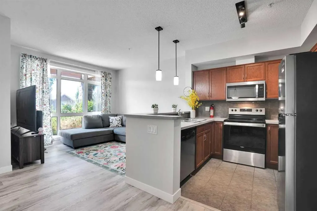 148 Rockyledge View NW #5
