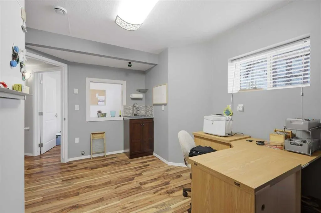5408 64A Street Close