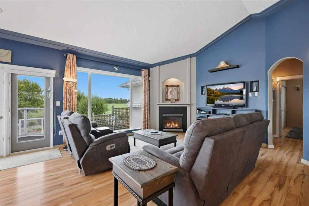5408 64A Street Close