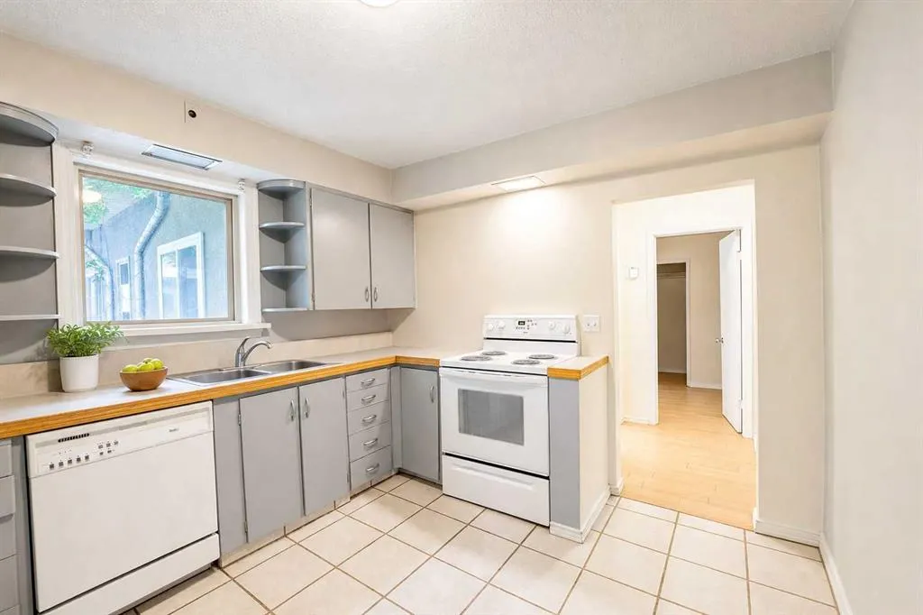 1501 16 Avenue S