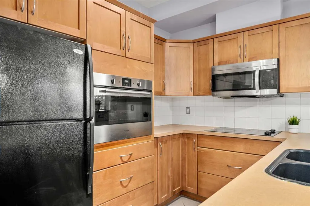 3111 34 Avenue NW #203