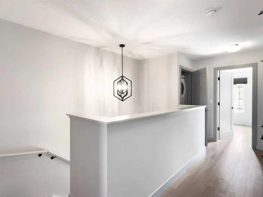 81 Greenbriar Place NW #204