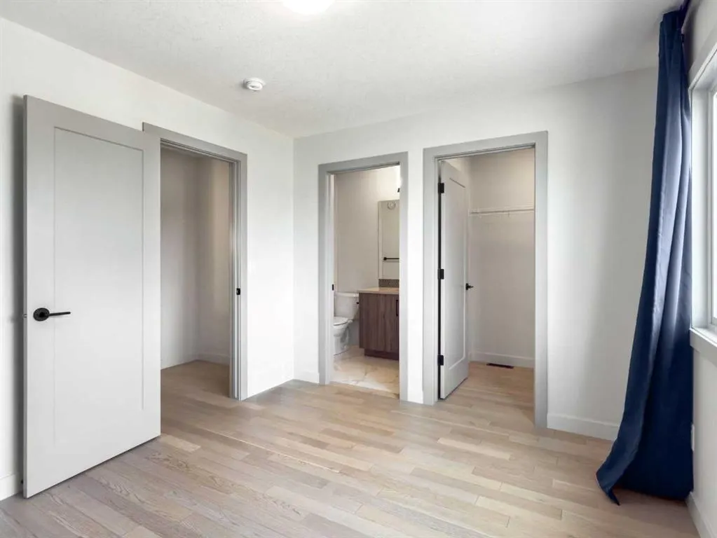 81 Greenbriar Place NW #204