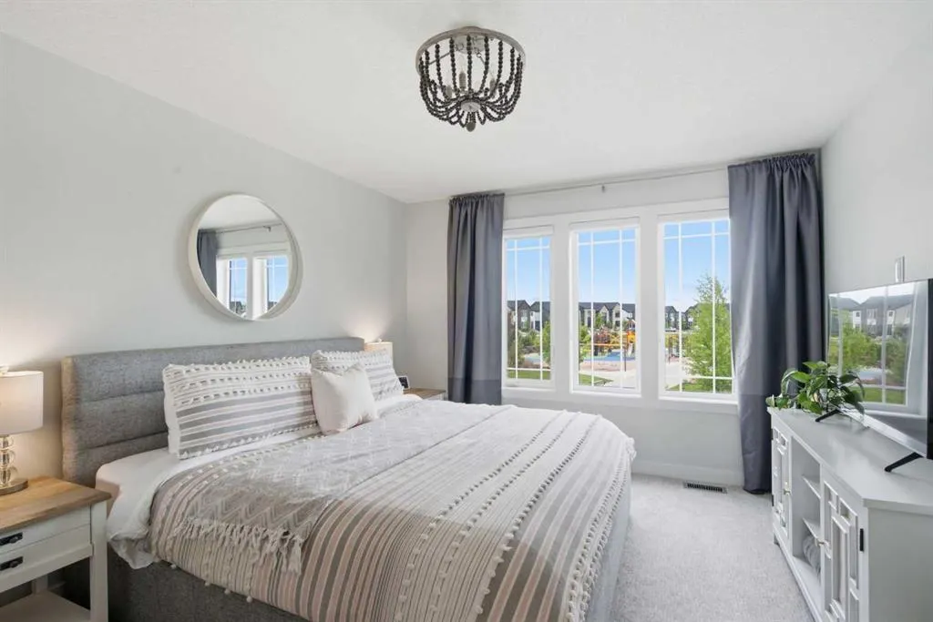 1062 Harmony Parade