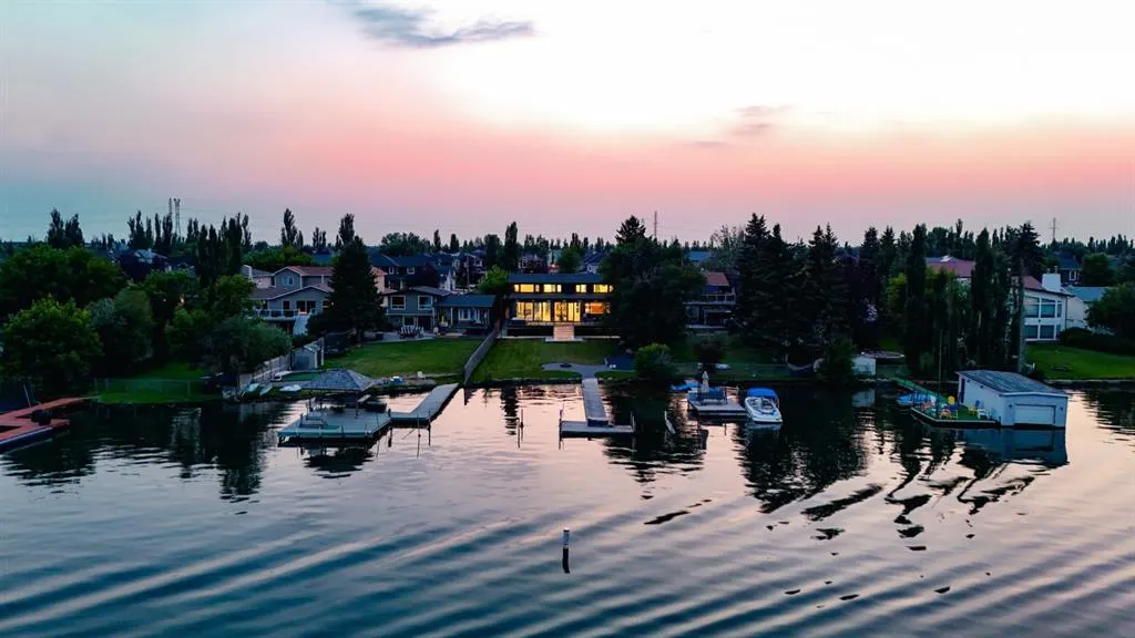 692 West Chestermere Drive