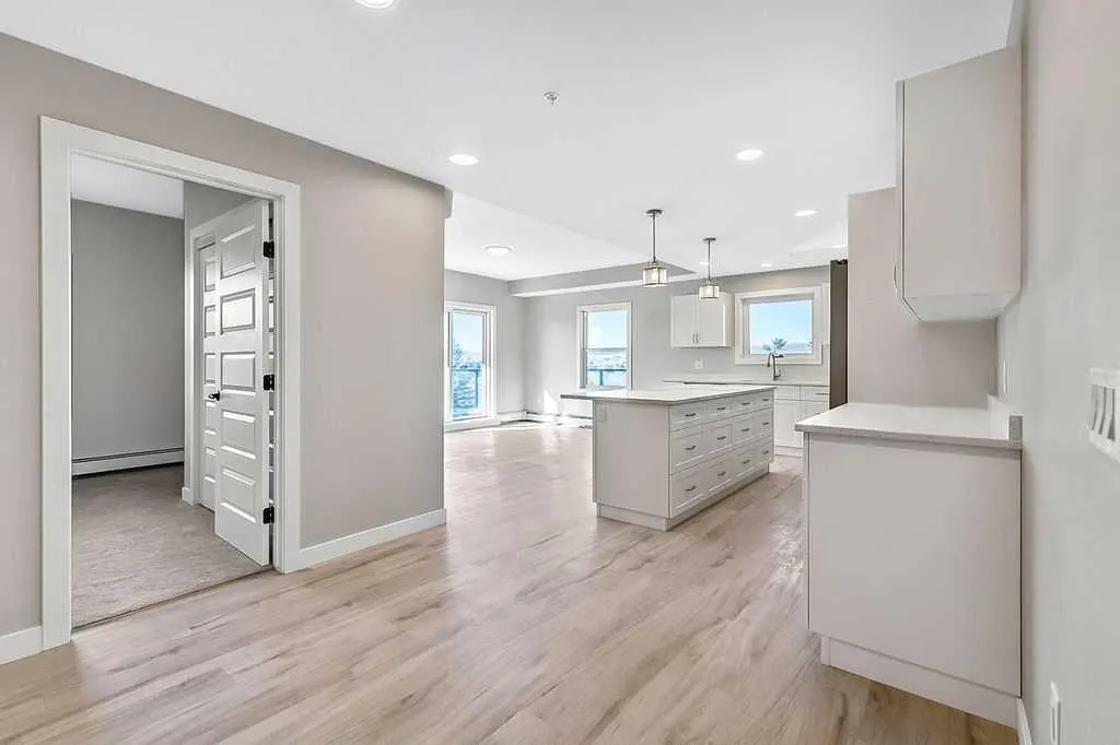 101 Willowridge Drive #203