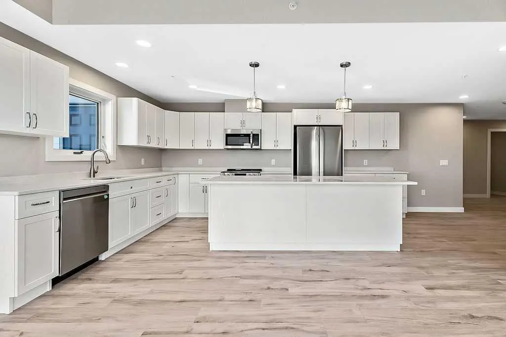 101 Willowridge Drive #203