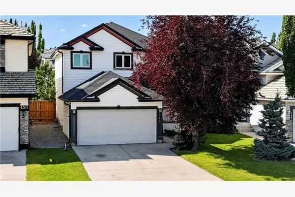 446 Harvest Hills Drive NE
