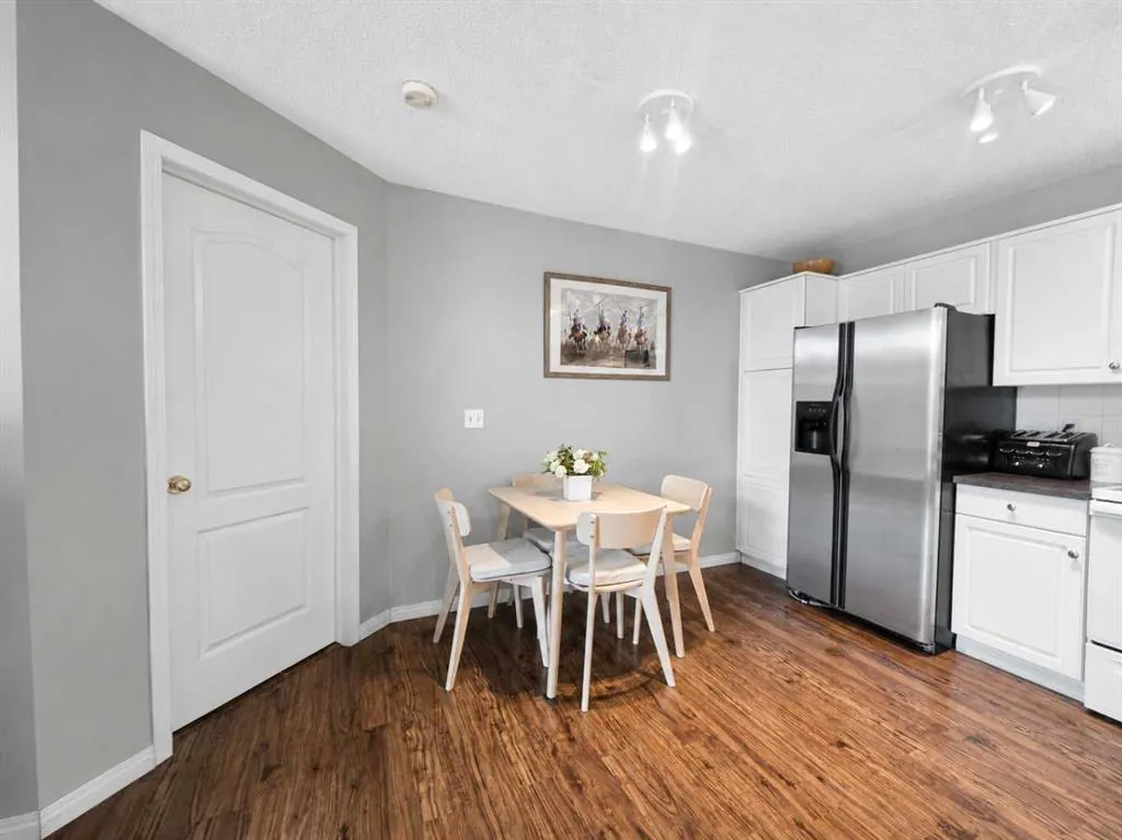 10 Sierra Morena Mews SW #418