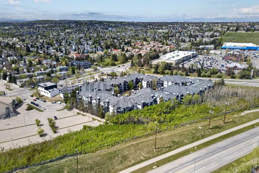 10 Sierra Morena Mews SW #418