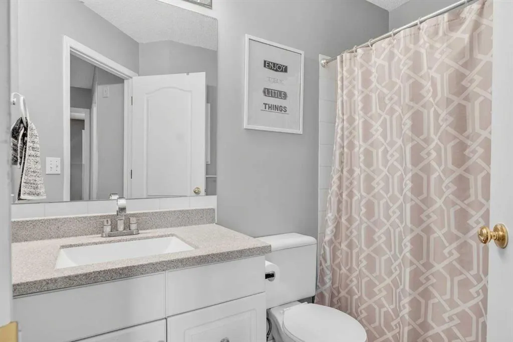 10 Sierra Morena Mews SW #418