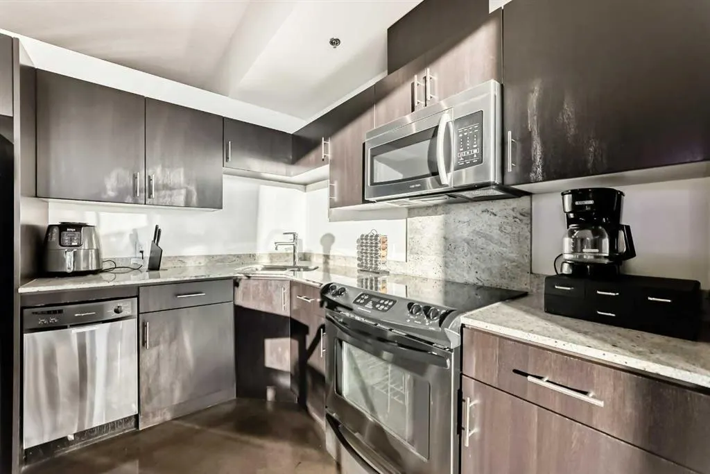 135 13 Avenue SW #810
