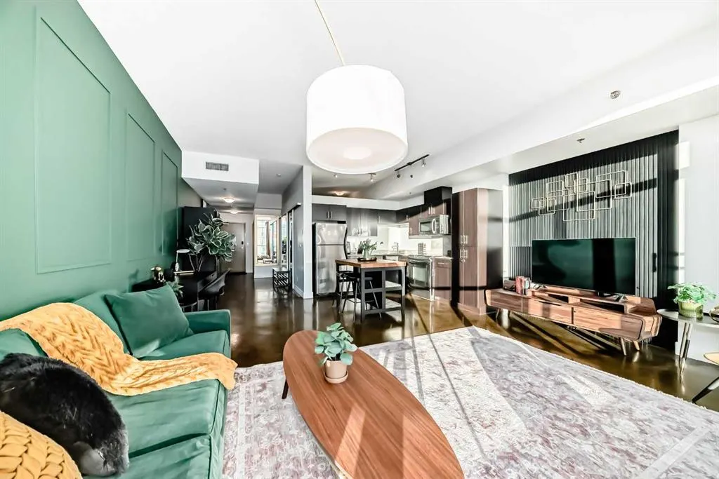 135 13 Avenue SW #810
