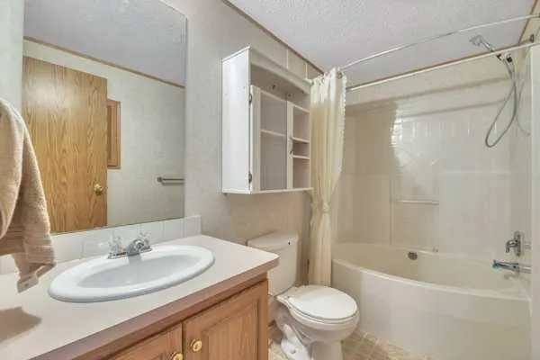 863 Brentwood Crescent