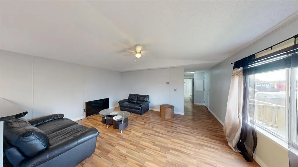 269 McKinlay Crescent