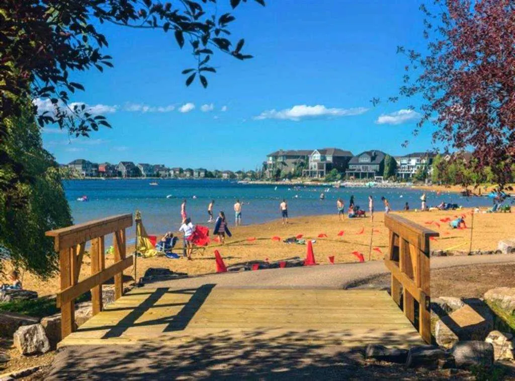 10 Auburn Bay Link SE #202