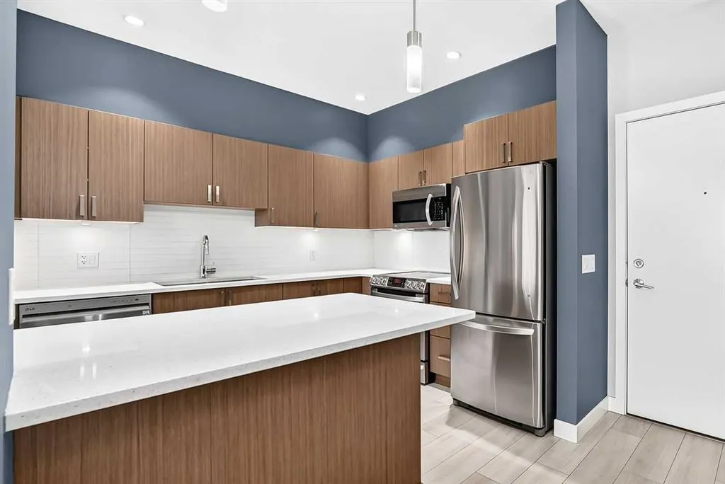 10 Auburn Bay Link SE #202