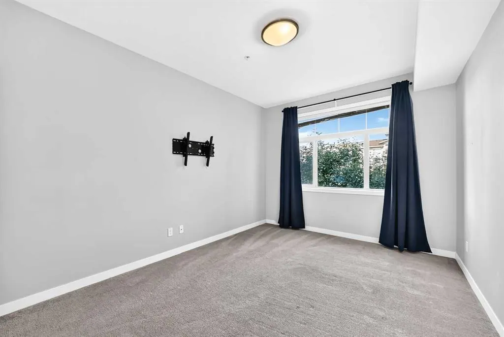10 Auburn Bay Link SE #202