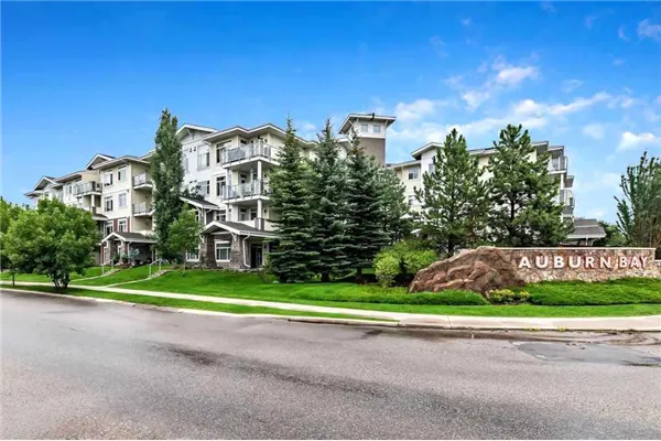 10 Auburn Bay Link SE