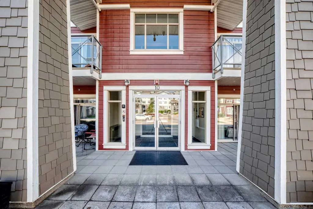 10 Auburn Bay Link SE #202