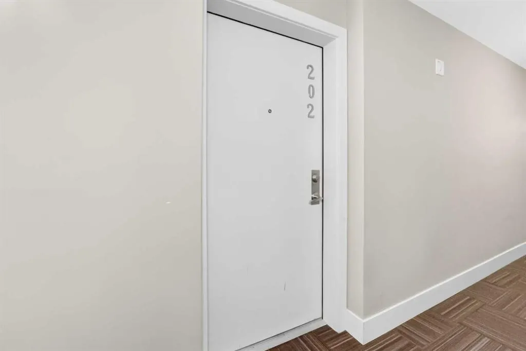 10 Auburn Bay Link SE #202